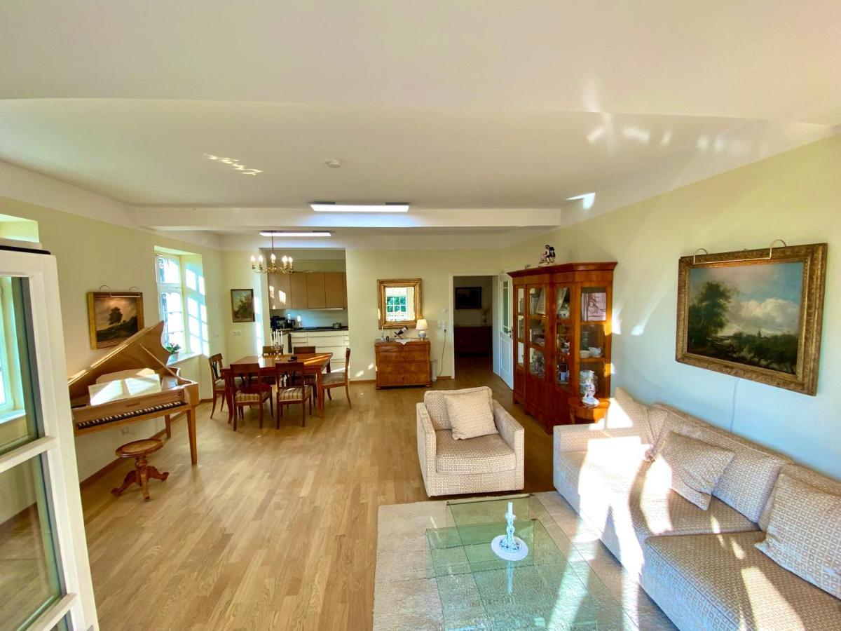 Ferienwohnung Natur Und Kunst Дрезден Екстериор снимка